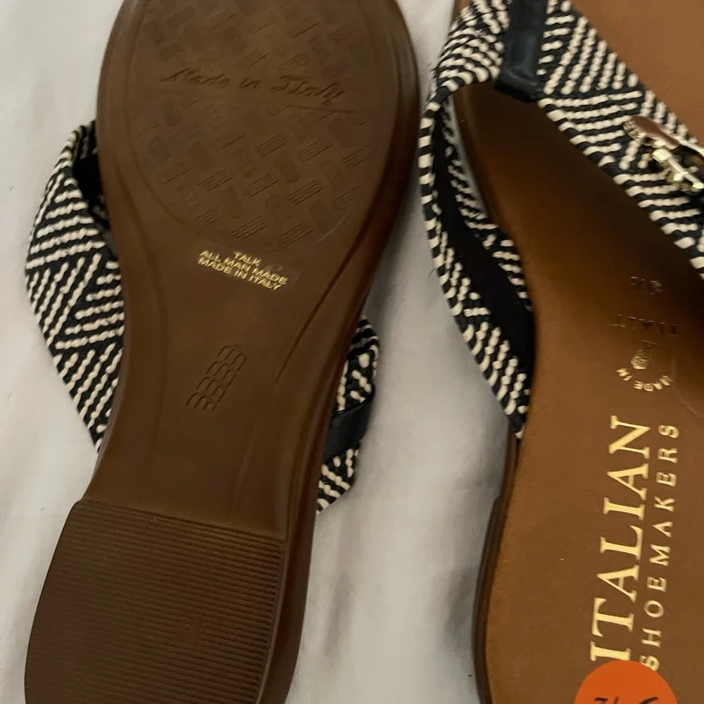 Italian Shoemakers Black and Cream Braided Thong Sandals
